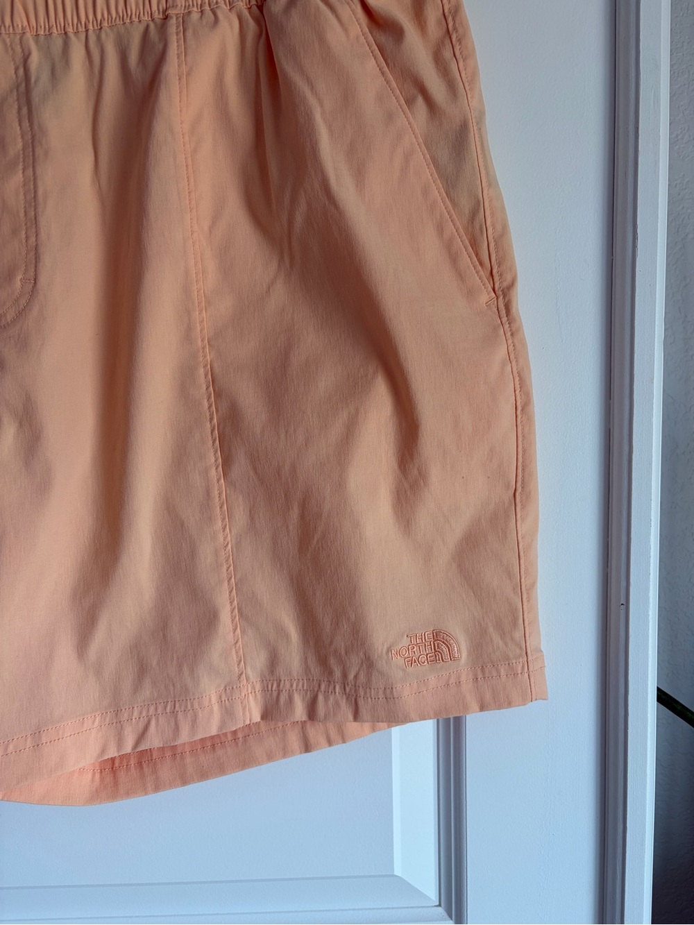The North Face Pull On Shorts - Picture 4 of 5